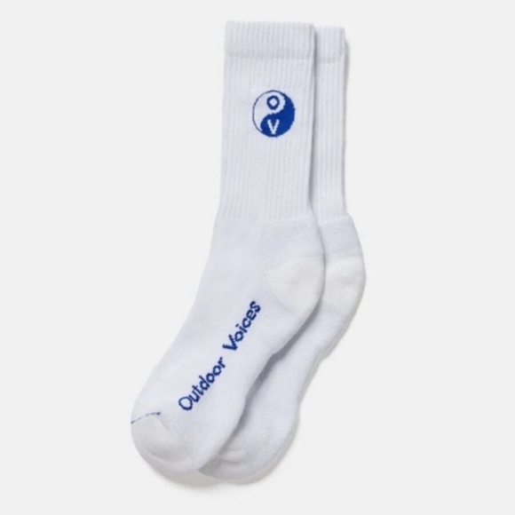 Outdoor Voices Accessories - NWT Outdoor Voices Graphic Comfort Plush Crew Sock White / Blue 1 Pair